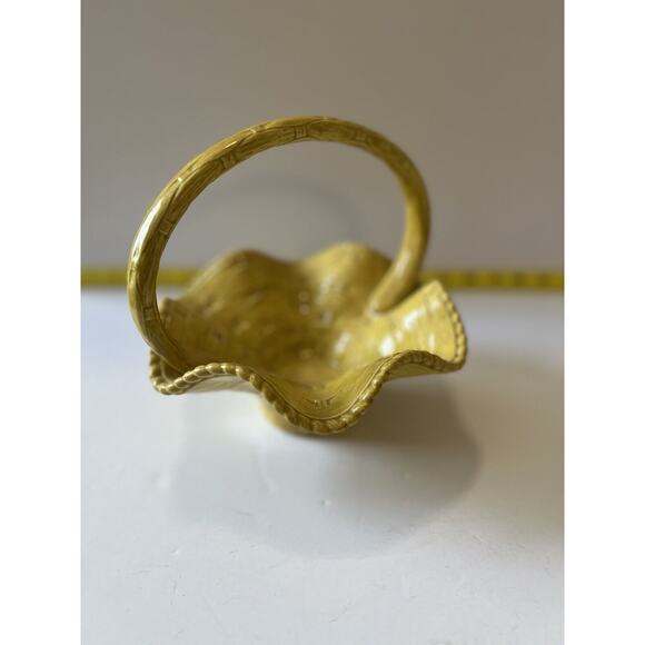 Vintage Ceramic Basket Yellow Weave With Handle Easter 1978 Nowells - Picture 16 of 16